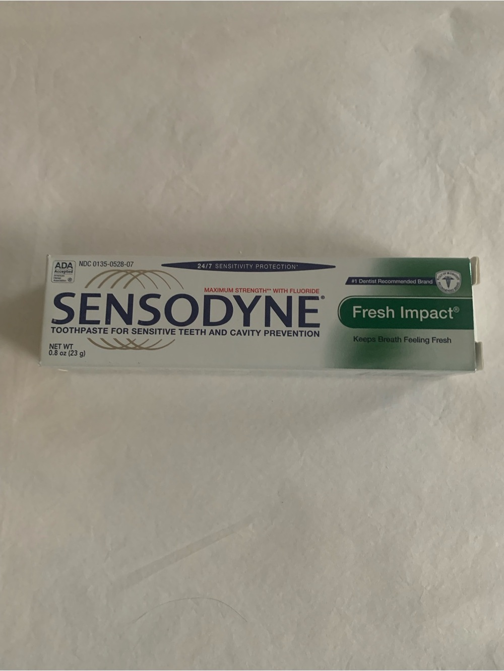 SENSODYNE Toothpaste and Blue Dental Floss Bundle - Picture 7 of 8